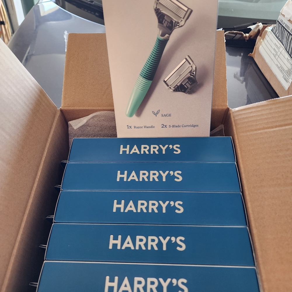 6 Harry's Razors